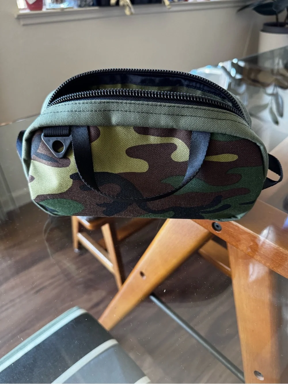 Tom Bihn Large Mystery Grab Bag - Picture 3 of 6